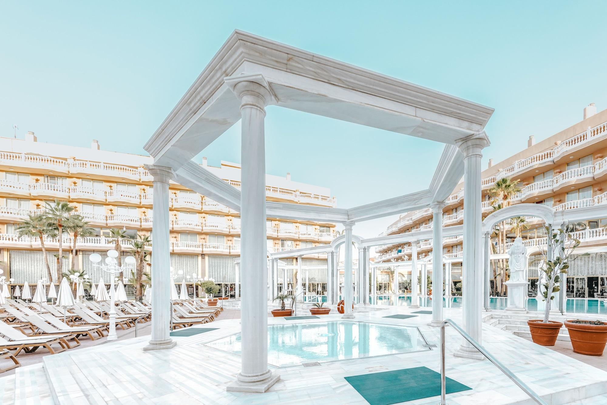 Hotel Cleopatra Palace Playa de las Americas  Exterior photo